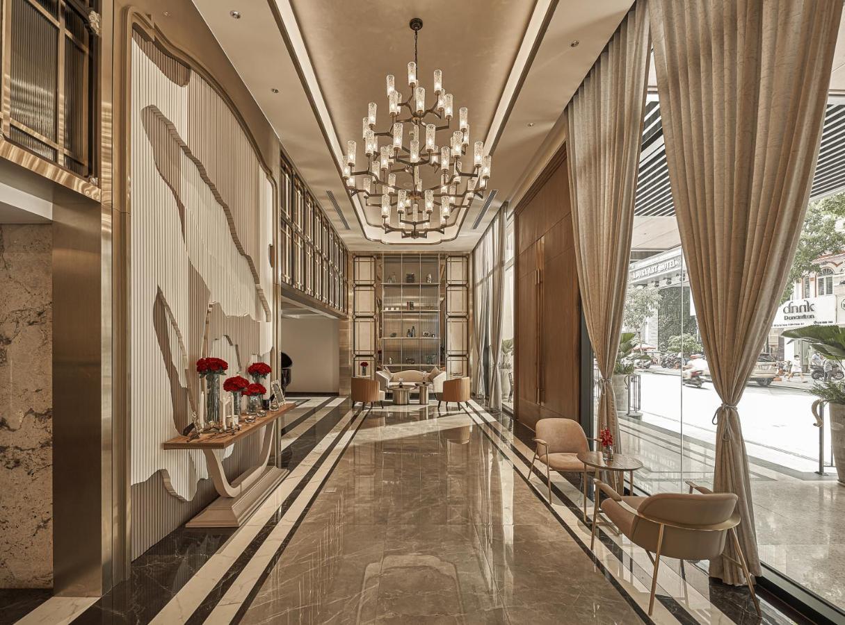 Hotel La Siesta Premium Saigon Ho-Chi-Minh-Stadt Exterior foto The lobby of the hotel